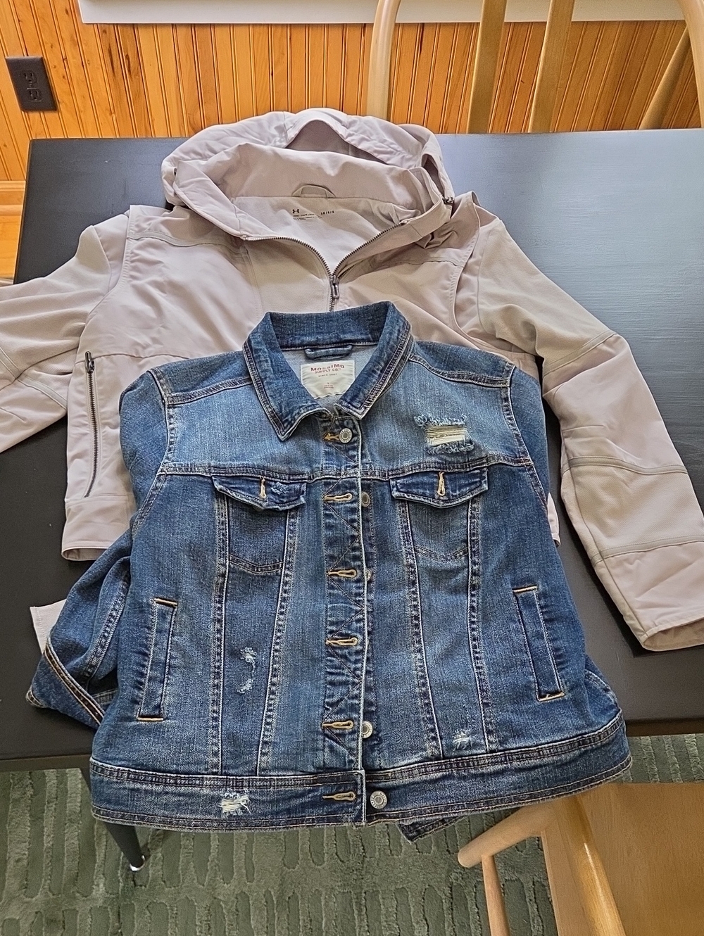 2 jackets - size large